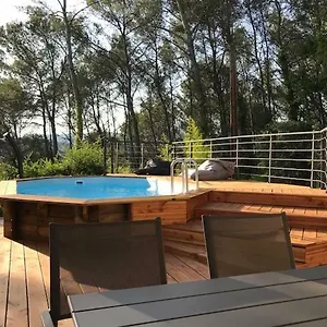 https://lamandier.fr-provencehotel.com